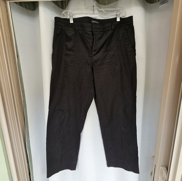 Banana Republic • Womens Size 12 • Black Trousers • - Picture 5 of 7